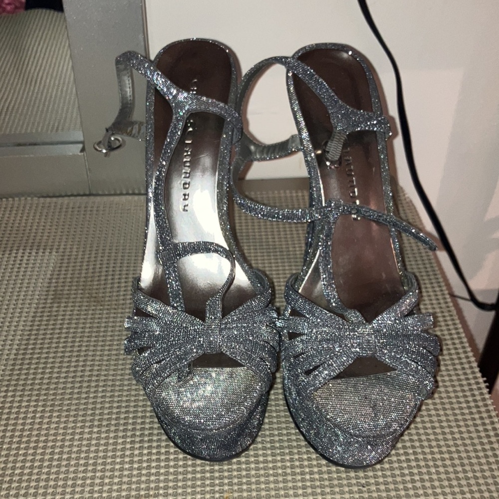 Chinese Laundry heels - Picture 2 of 8